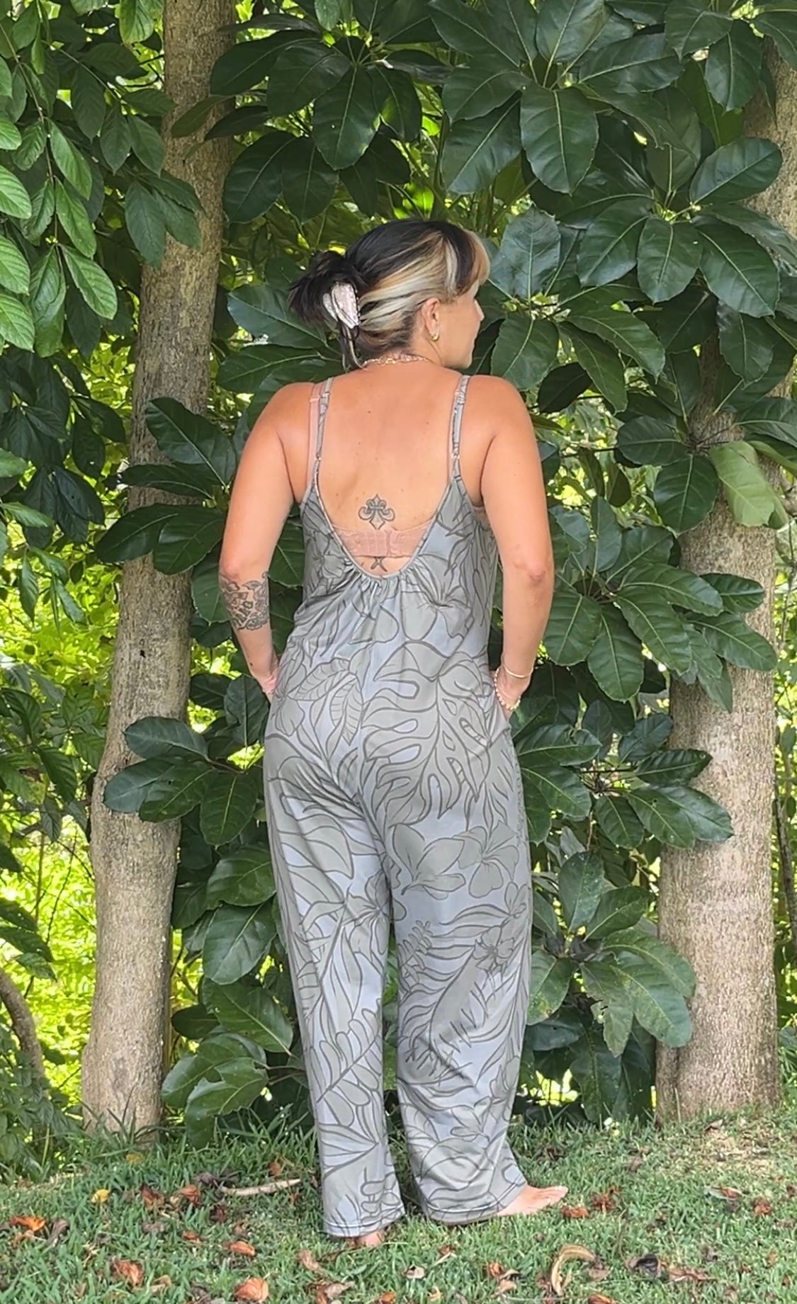 Wander Jumpsuit – TropiLush