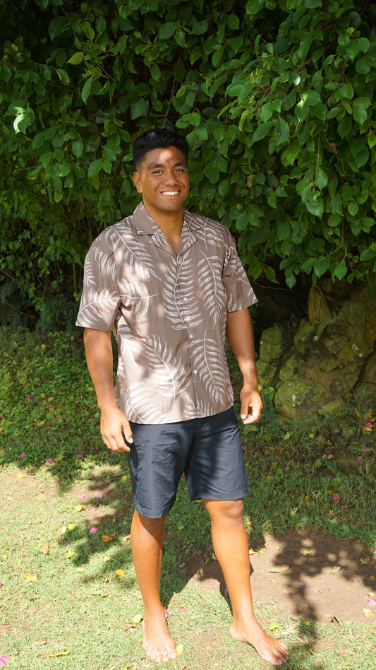 Men’s / Unisex Aloha Shirt - Shadow Fern in Coco
