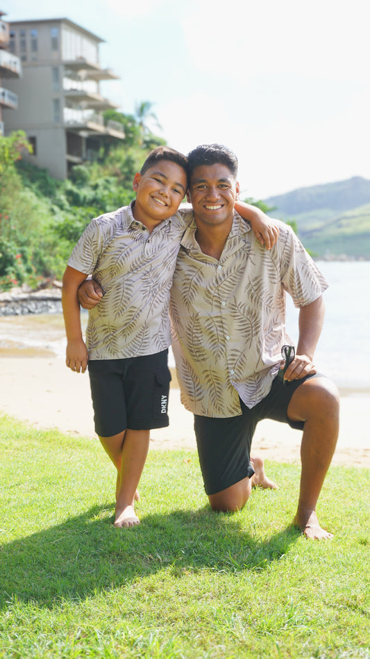 Men’s / Unisex Aloha Shirt - Shadow Fern in Sand